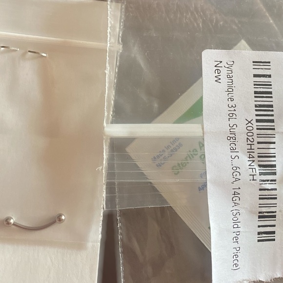 Dynamique 316L Surgical Steel Eyebrow with Ball - Picture 3 of 3